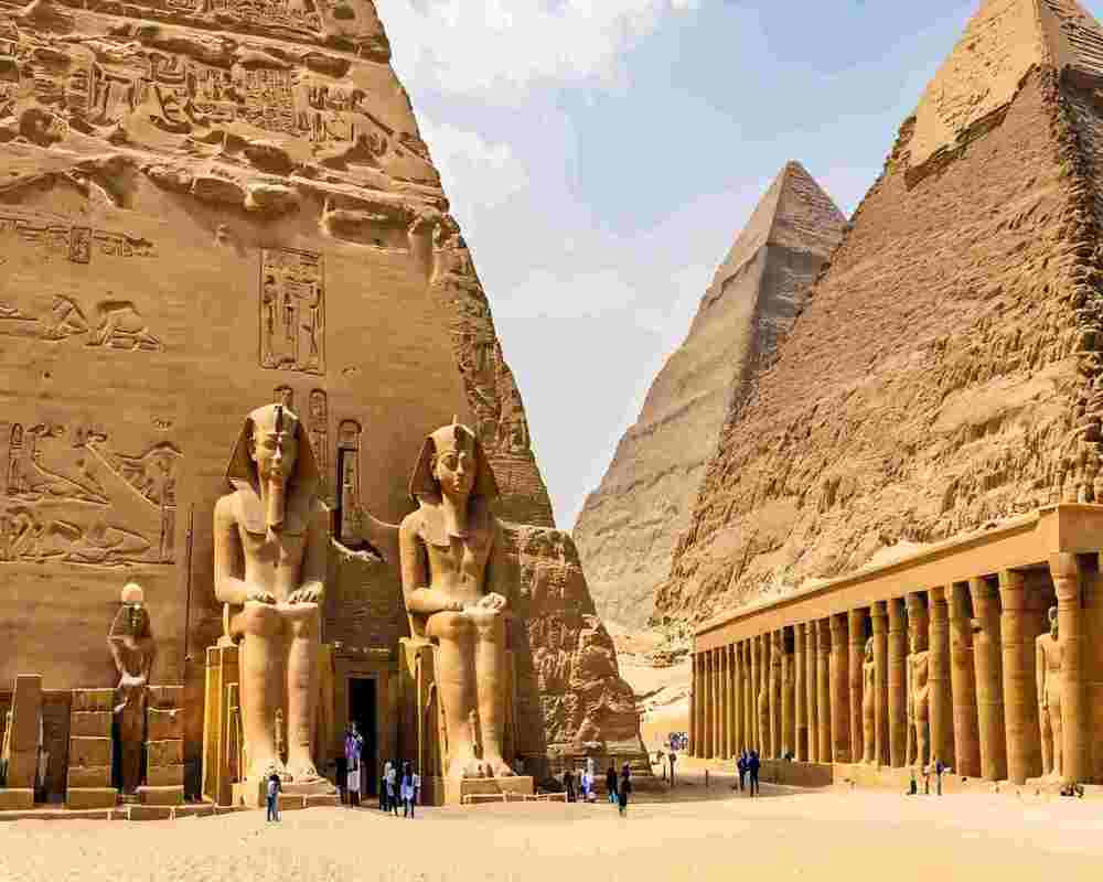 Egyptian Tourism Surges to Record Levels