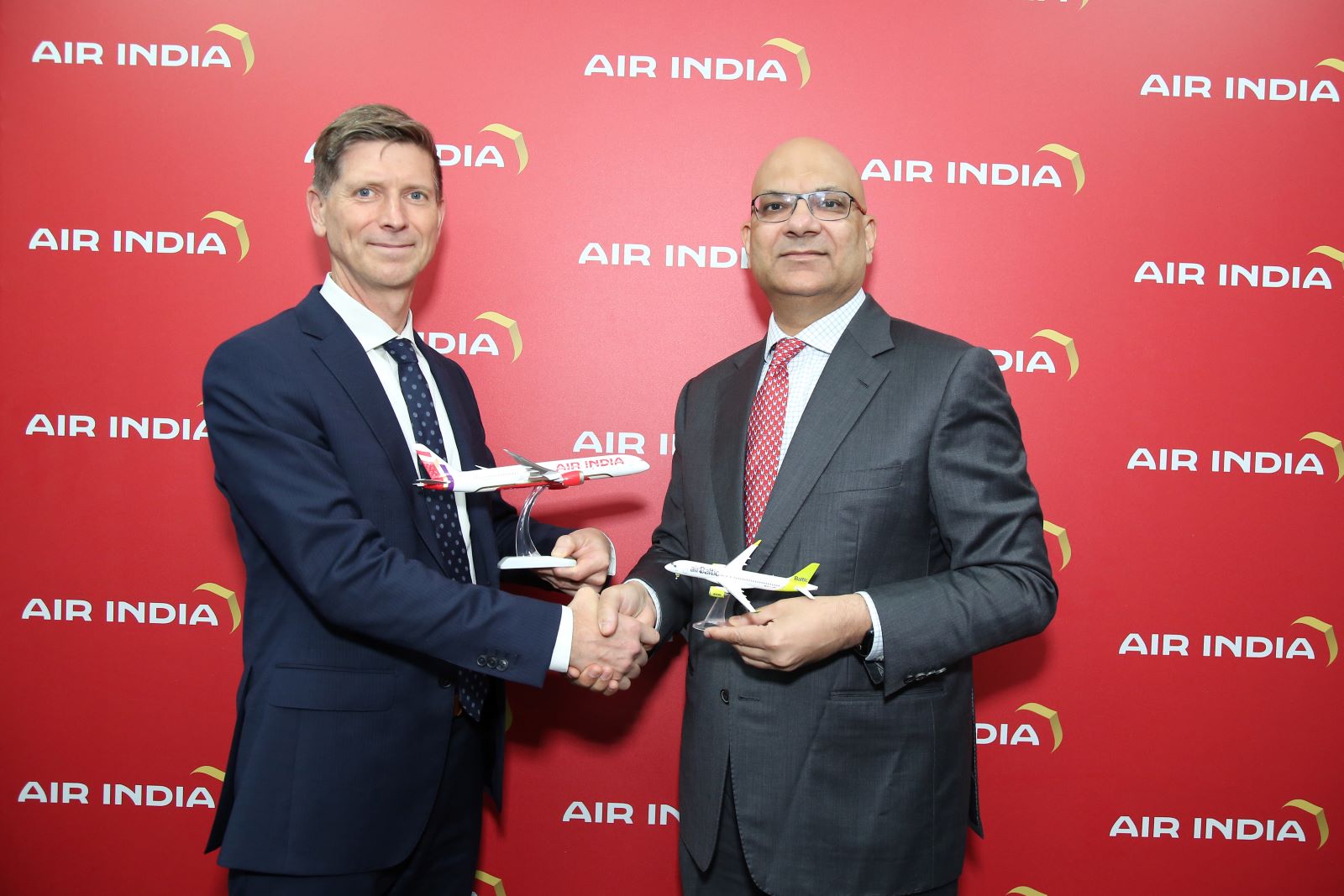 Nipun Aggarwal, Chief Commercial Officer, Air India and Pauls Calitis, Interim CEO, AirBaltic