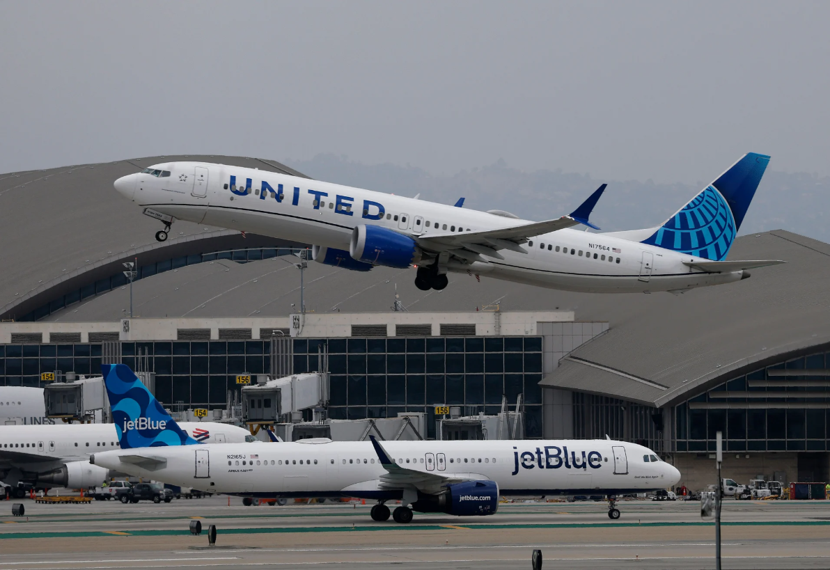 JetBlue and United Clear DOT Review, Move Forward with Blue Sky Collaboration