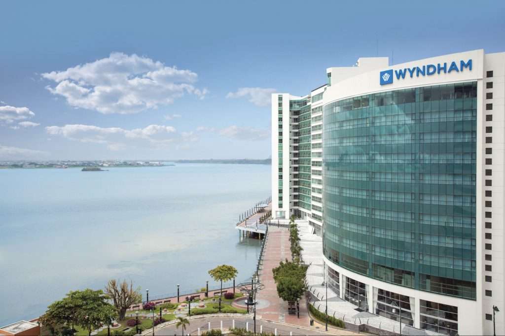 Wyndham Reports Steady Q2 2025 Results with Growth in Contracts, Pipeline, and Earnings