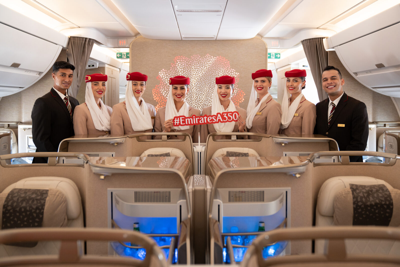 Milestone Arrival: Emirates’ 1st Airbus A350 Lands in Bologna!