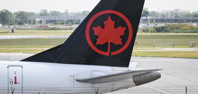 Air Canada and Air Canada Rouge Operations Remain Suspended