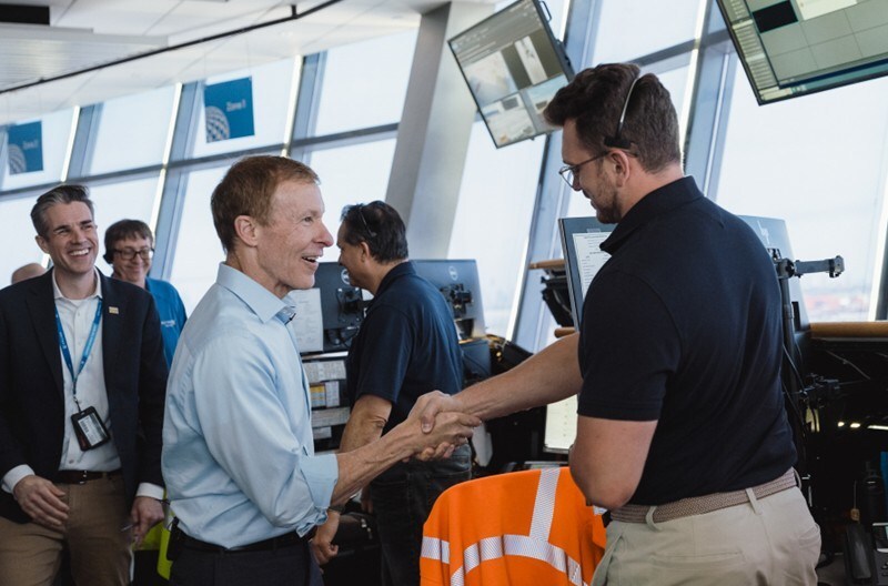 United CEO Thanks Employees for Supporting Customers
