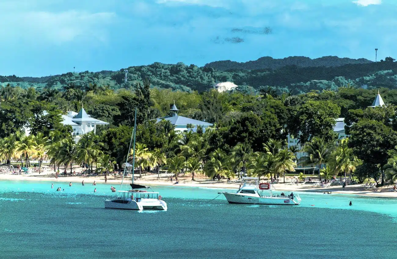 Jamaica Sets Tourism Reopening Target for December 15, 2025