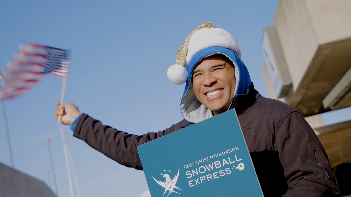 American Airlines Partners with Gary Sinise Foundation for 20th Snowball Express