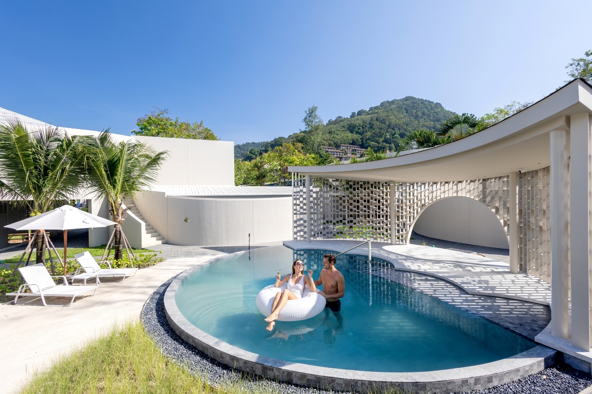 Centara Karon Villas Phuket: Private Stays in Paradise