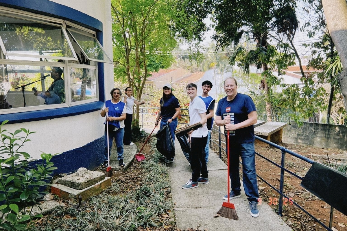 Hilton Team Members Record 1.5 Million Volunteer Hours in 2025