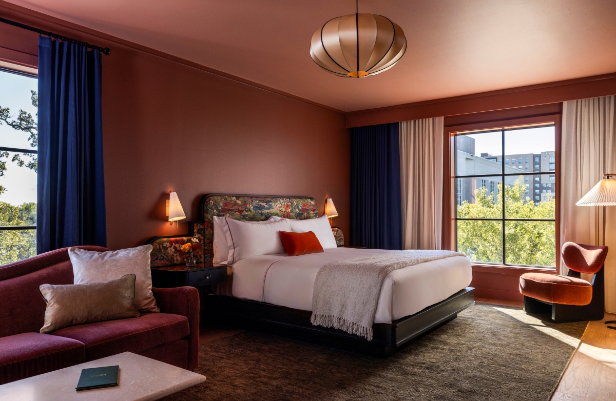 Bunkhouse Hotels Opens Hotel Daphne in Houston Heights