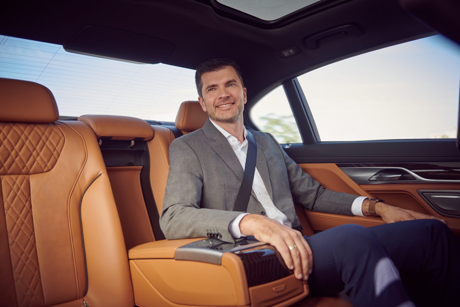 Emirates Expands Chauffeur-Drive Service to Narita and Kansai Airports