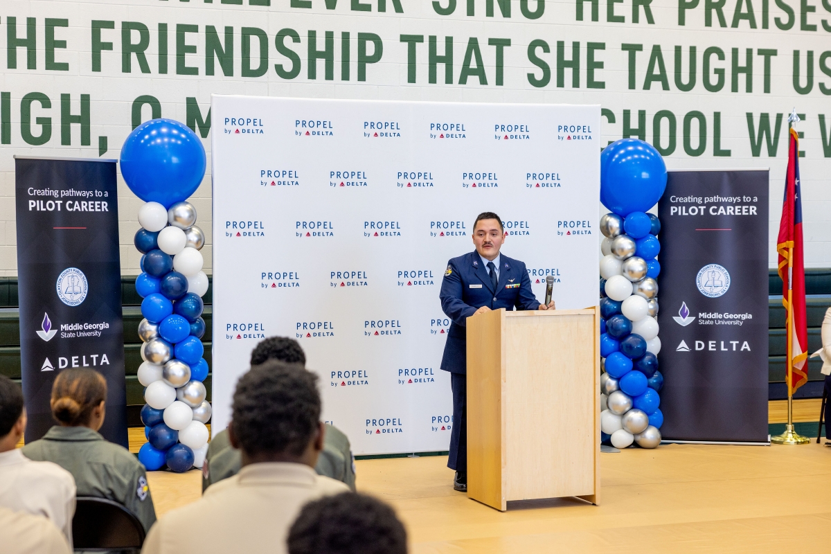 Clayton County Students Join Delta Propel Dual Enrollment Aviation Program