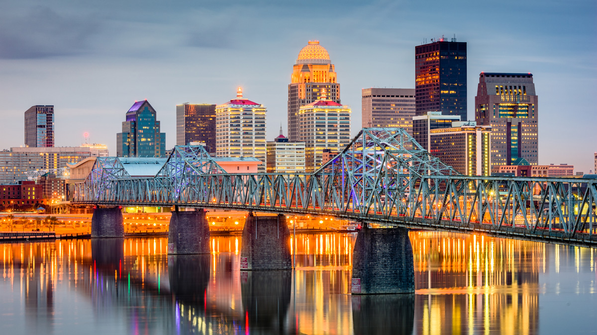 American Airlines Launches Special Kentucky Race Flights