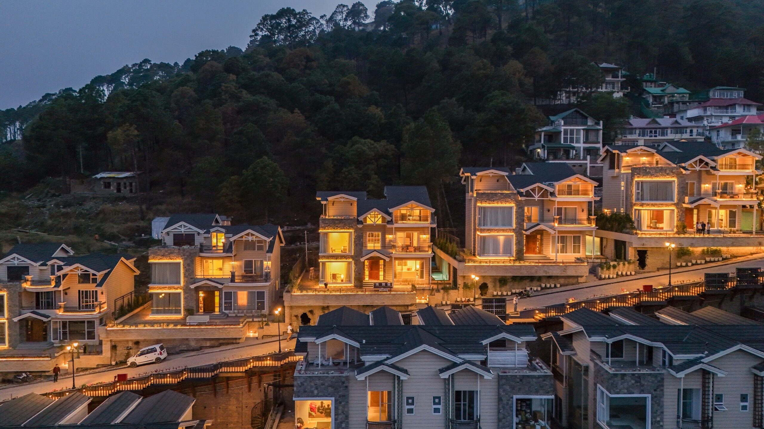 ELIVAAS Expands to 620 Villas, Aims for 1,200 by 2026