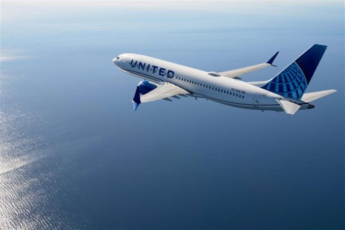 United Airlines Introduces Boeing 737 MAX 8 in Guam