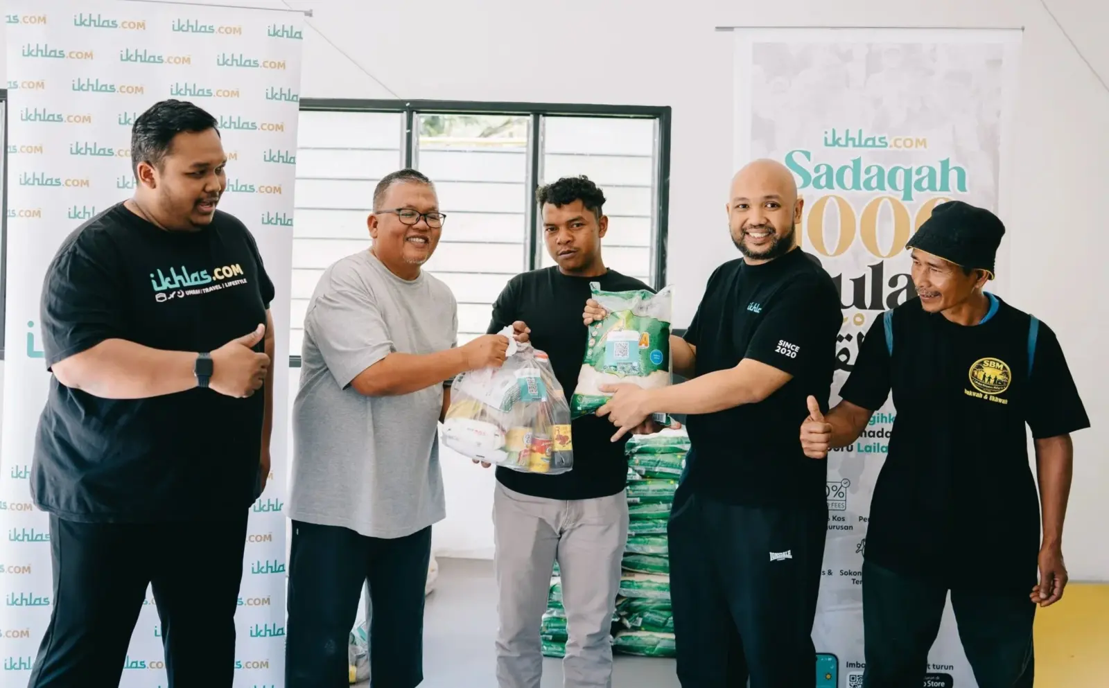 ikhlas.com Extends Ramadan Seik Support to Asnaf in Rural Areas
