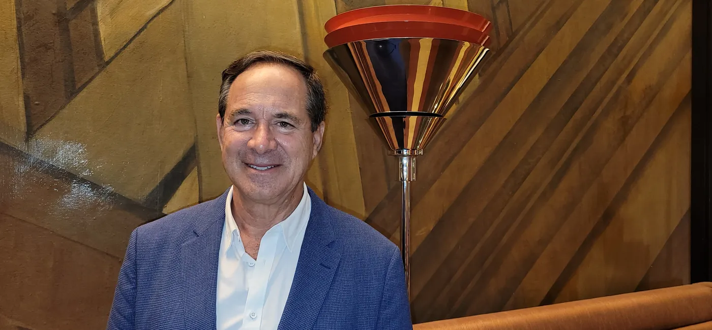 CEO Christopher Issa