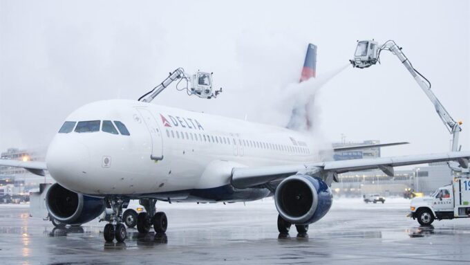 Delta Cancels Midwest Flights Ahead of Winter Weather