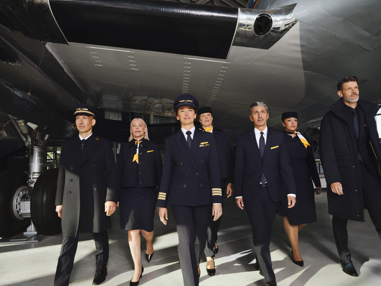 Lufthansa unveils new uniform