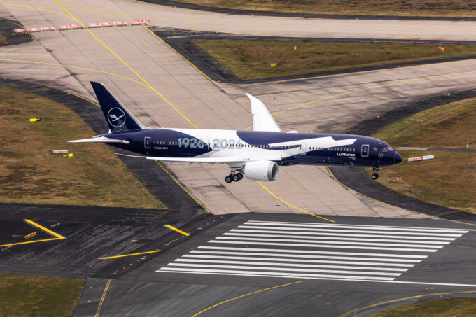 Lufthansa Operates Special Centenary Flights on Easter Monday Today