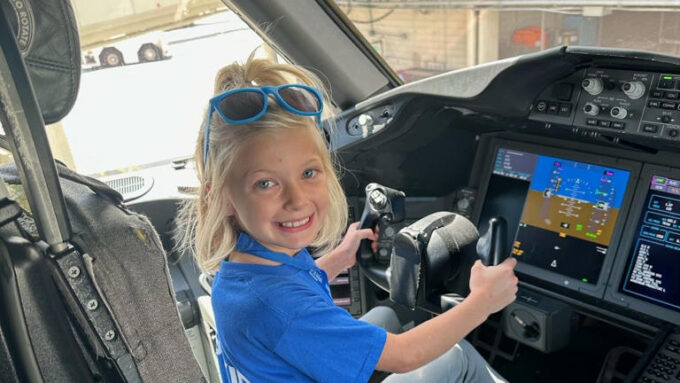 United Airlines & Make-A-Wish Foundation Host ‘Make More Wishes’ Aviation Events Nationwide