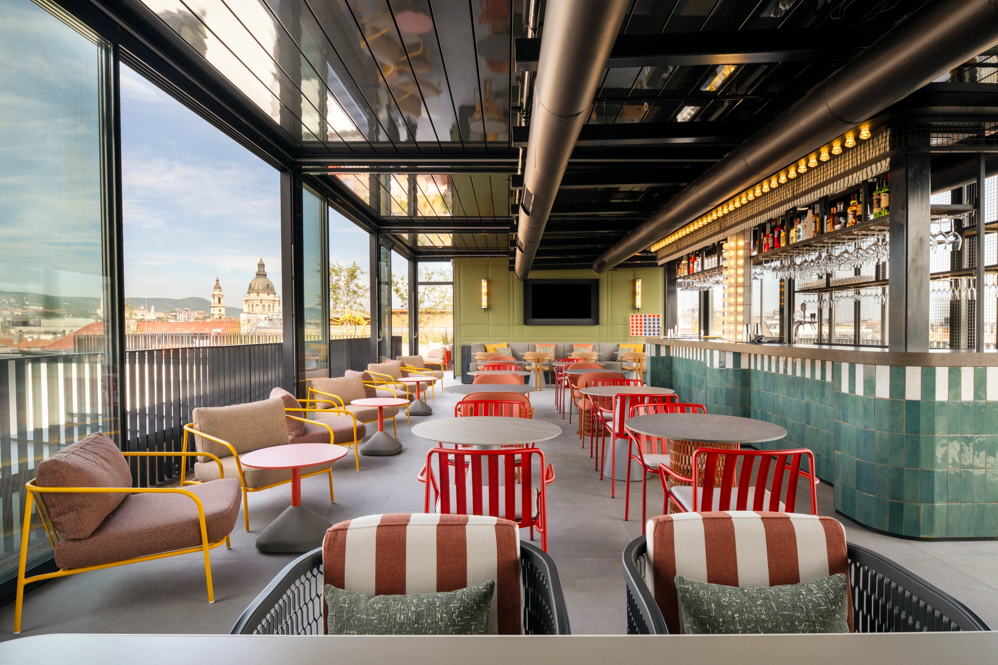 Moxy Hotels Opens Moxy Budapest Downtown in Hungary