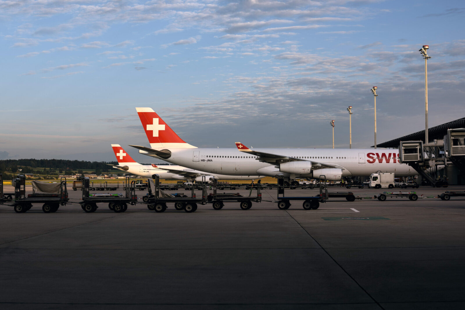 Swiss International Air Lines Reports CHF 30 Million First-Quarter Result