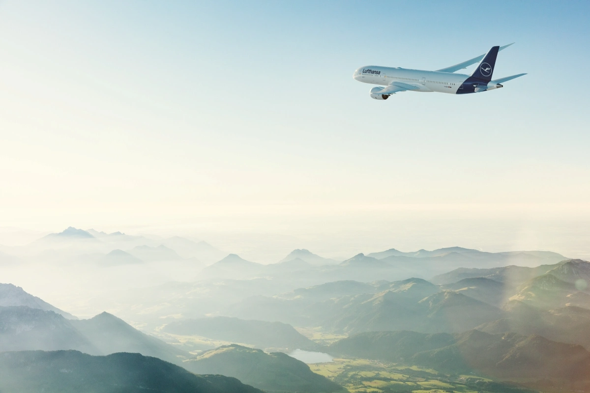 Lufthansa Group Expands Climate Protection Programme