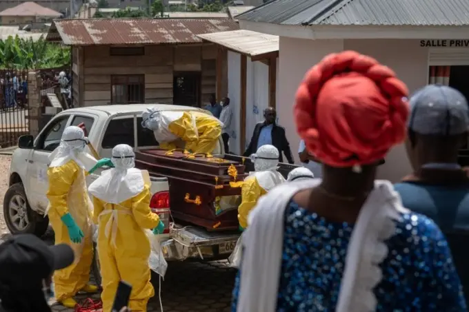 Bahamas, Canada and Thailand Impose Ebola Travel Restrictions