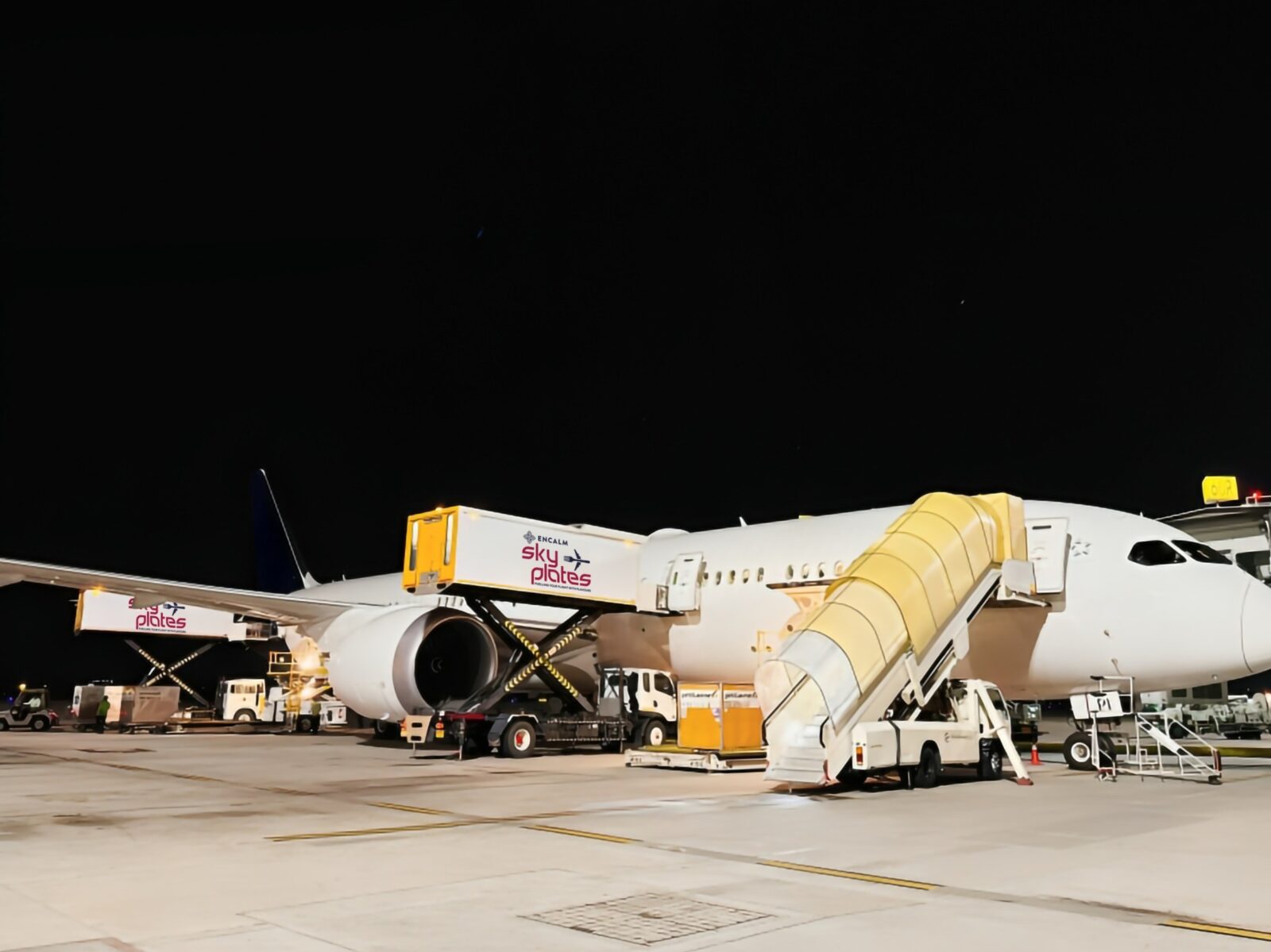 Encalm Launches Skyplates In-Flight Catering Service