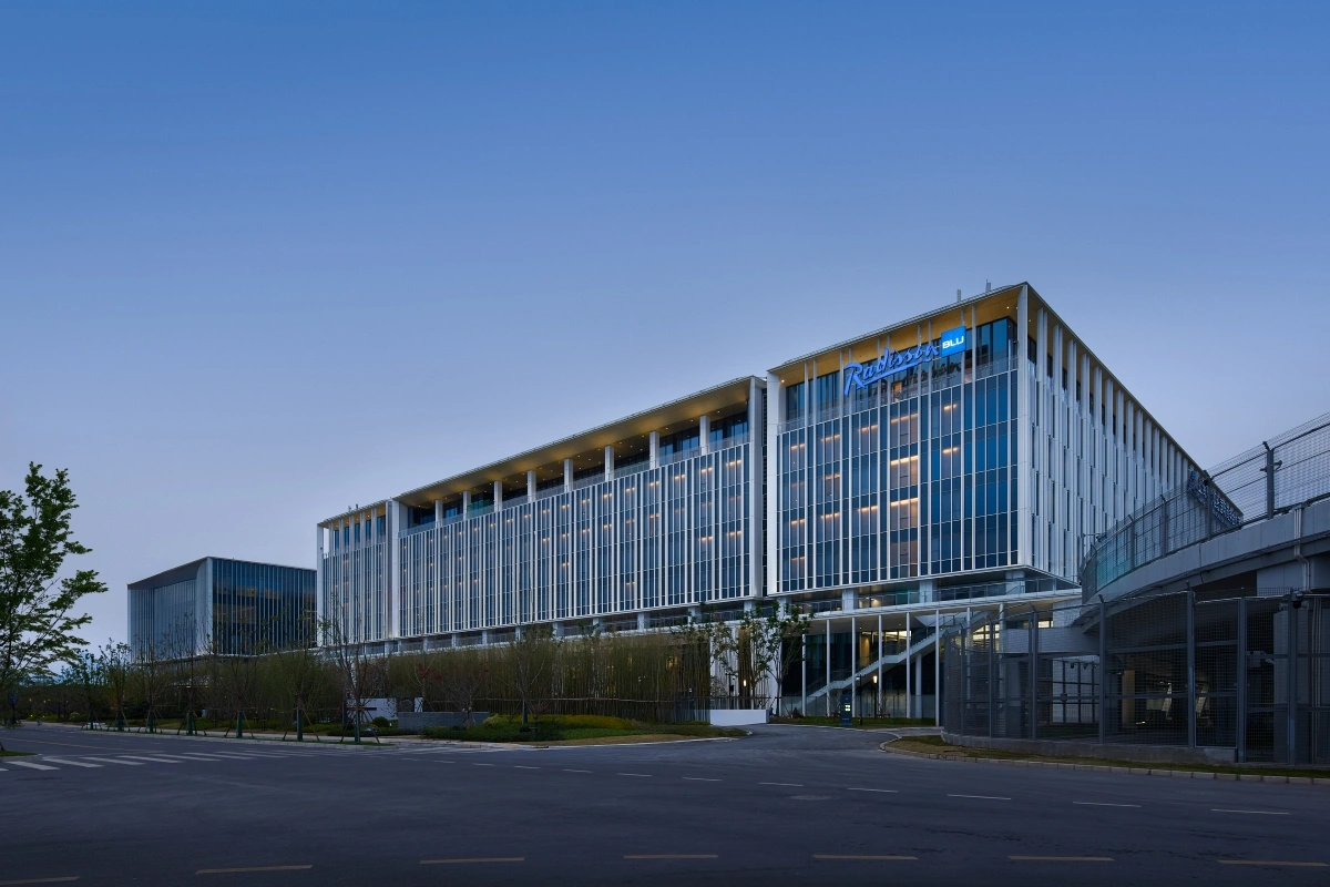 Radisson Blu Opens New Hotel at Shanghai Eastern Hub