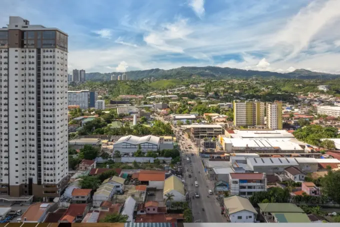 Radisson RED Debuts in Cebu