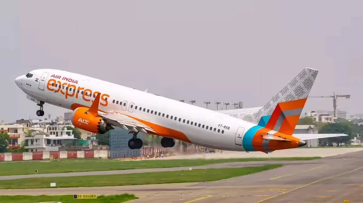 Air India Express Flight Returns to Kannur After Engine Glitch