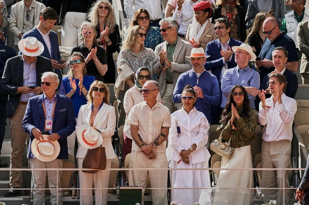 Emirates at Roland-Garros 2026: Brad Pitt Joins Finals Weekend Hospitality
Emirates Hospitality Programme Brings Guests Closer to Roland-Garros ActionEmirates welcomed actor Brad Pitt during the Roland-Garros 2026 Finals weekend, where he experienced the airline’s hospitality programme at one of tennis’ most recognised tournaments.Upon arrival, Pitt was greeted by Emirates Airline President Sir Tim Clark and spent time in the airline’s dedicated hospitality areas. Guests were offered a range of dining experiences, including afternoon tea, a Dom Pérignon champagne tasting and Emirates’ caviar service.Throughout the tournament, Emirates also hosted guests from across its sports sponsorship portfolio at two hospitality venues within Roland-Garros. These included the Emirates Lounge in the Hospitality Village and Salon Philippe-Chatrier, both providing views of matches taking place on Court Philippe-Chatrier.The airline has maintained a long-standing association with major sporting events around the world, using such partnerships to engage with customers, stakeholders and sports fans. Its presence at Roland-Garros continues to form part of its broader sponsorship activities across international tennis.For attendees, the hospitality spaces offered an opportunity to enjoy the tournament atmosphere while following the action on the clay courts during one of the most anticipated weekends of the tennis calendar.For more travel and tourism content, follow Safari India.