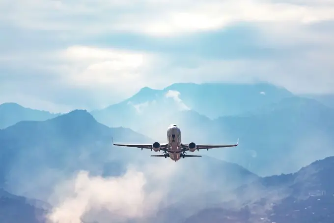 April Air Passenger Demand Drops 3.4%