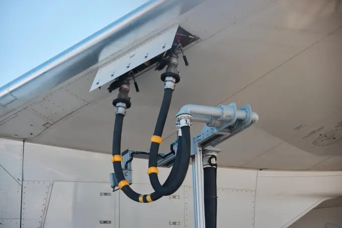 Deutsche Bank Invests in Sustainable Aviation Fuel with Lufthansa Group
