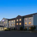 City Express by Marriott Opens First Hotel in Canada