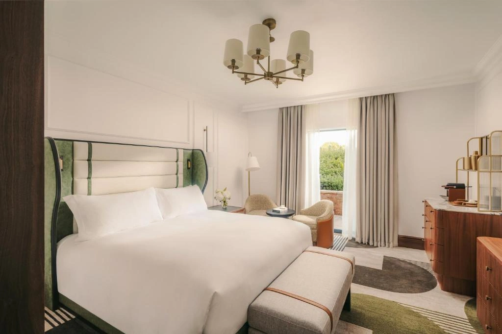 Fairmont Opens Cheshire Hotel
