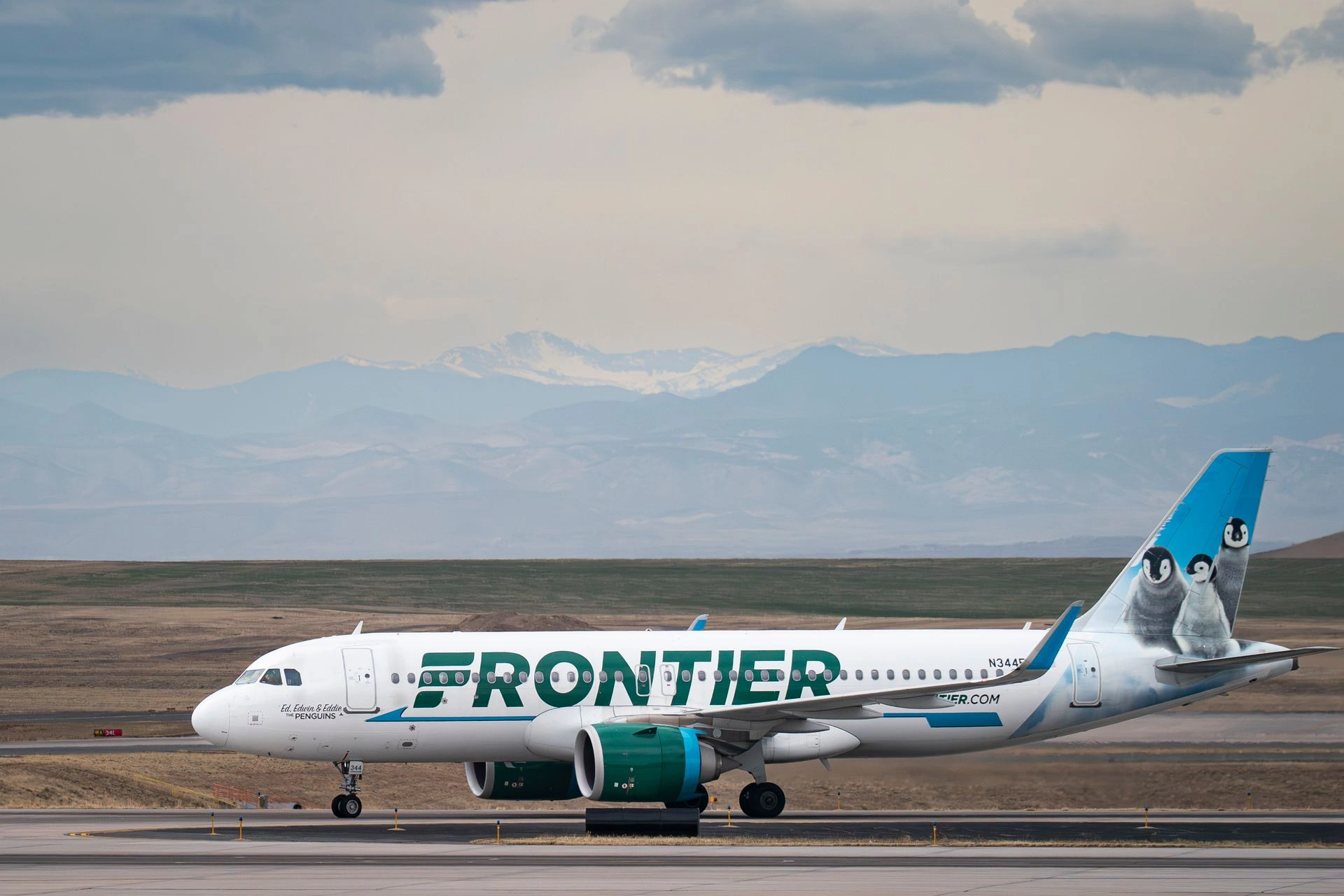 Frontier Airlines to Offer Starlink WiFi