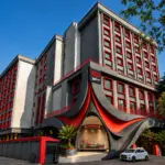 Radisson RED Signs Mumbai Airport Hotel