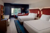 The Lowline Hotel